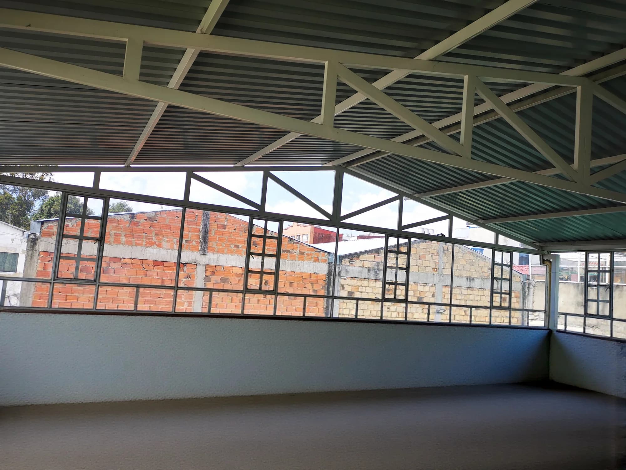 vendo casa Bodega rentando