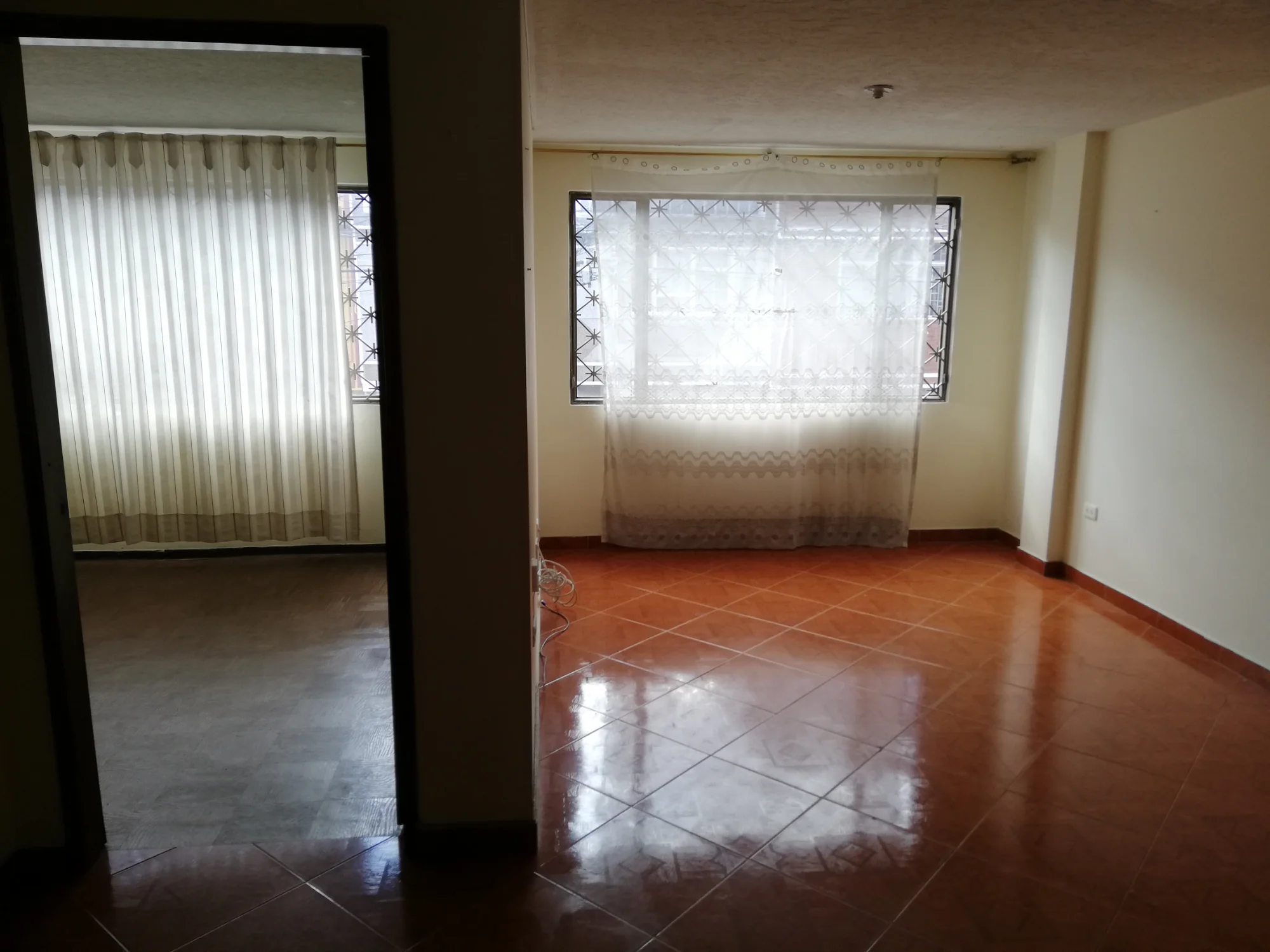 Se arrienda apartamento independiente 2 piso