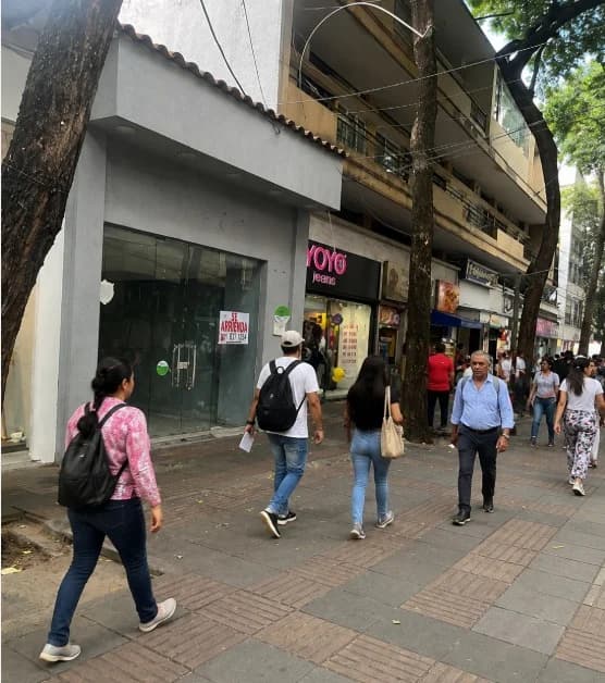 SE ARRIENDA LOCAL COMERCIAL – EXCELENTE UBICACIÓN EN EL CENTRO DE NEIVA - HUILA CRA. 5 NO. 9-39.