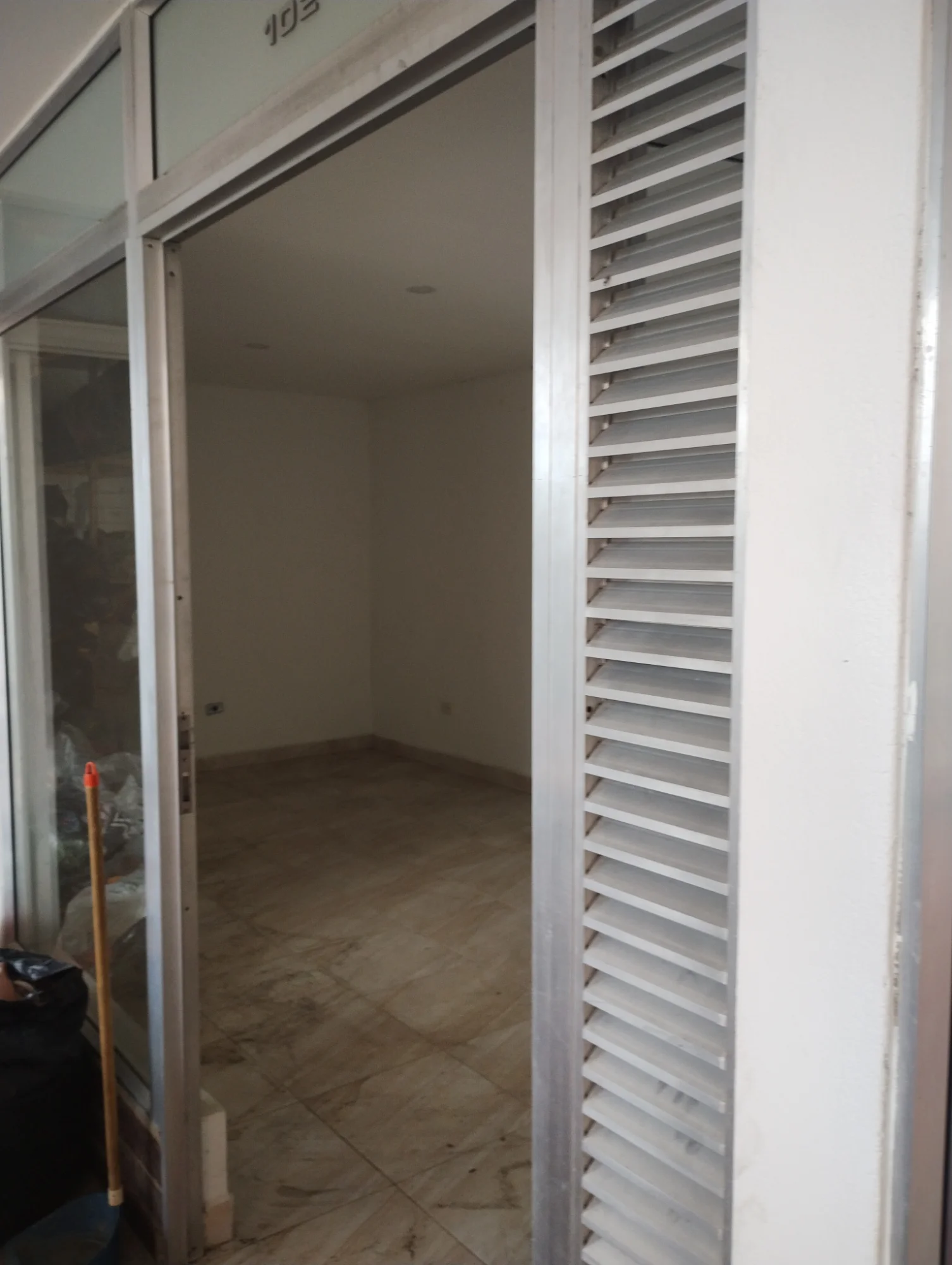 🏢 ¡LOCAL COMERCIAL EN VENTA EN BELLO! 🏢